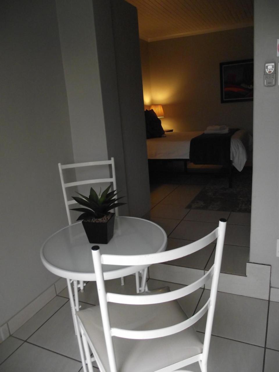 De Nachtuilen Guesthouse อัพพิงตัน ภายนอก รูปภาพ